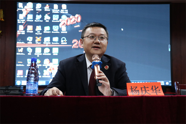 深入润雅乡九年制学校,以"珍爱生命,远离毒品"为主要内容上好"开学第